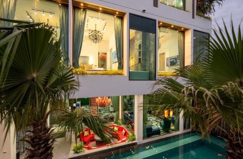 South Pattaya Villa | VIP Diamond 10 Bedroom Private Pool Villa