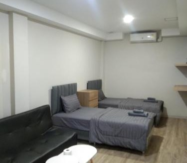 Phra Khanong Nuea Hotel | W71