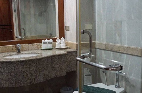 Na Ta Luang Hotel | Wattana Park Hotel