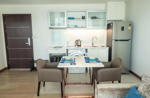 Chang Khlan Apartment | WeLive Chiang Mai one bedroom, 42 Sqm.