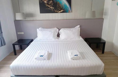 Cha-am Hotel | Whale Hostel Cha-Am