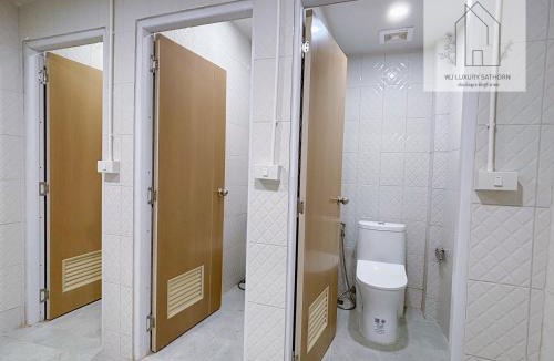 Thung Maha Mek Hostel | WJ Luxury Sathorn