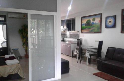North Pattaya Apartment | Wongamat Privacy Apartment for 1-6 People