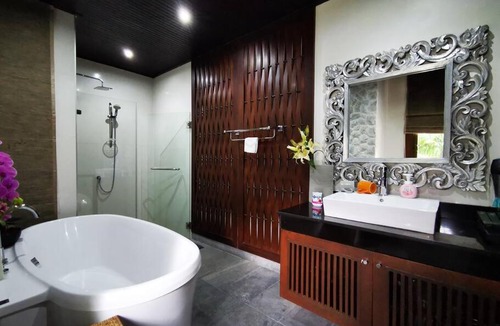 Nong Prue Villa | YiZen Boutique Phutara 5 Bedroom Villa