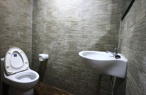 Samut Sakhon Hotel | You House Residence