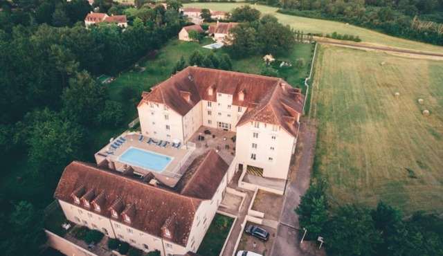 Appartement 3 étoiles - Piscine - ccbgecf