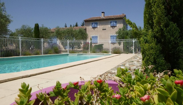 "At the foot of the Luberon