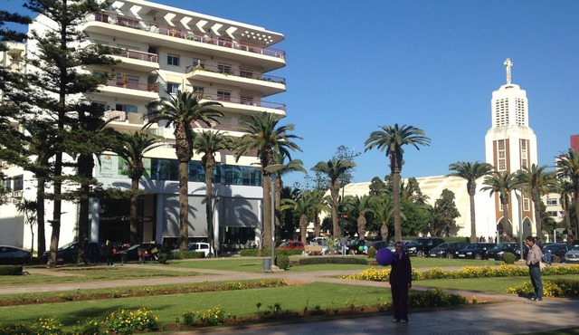 Beautiful apartment in luxury building on the Park, near the Royal Golf