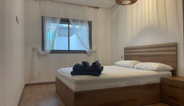 Chic Appartement Avec Terrasse Dans une Belle et Récente Résidence