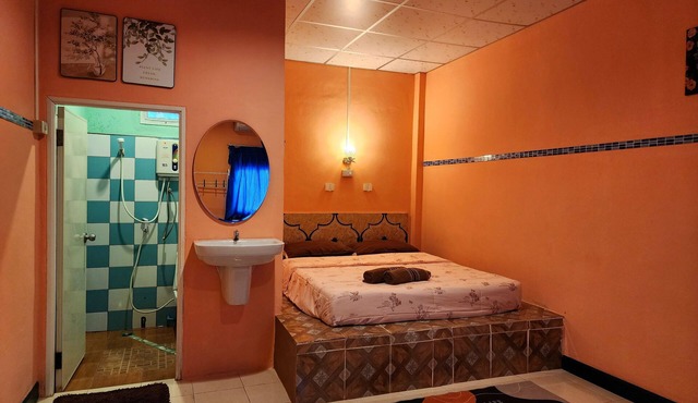 Ingpha Room for rent in Satun