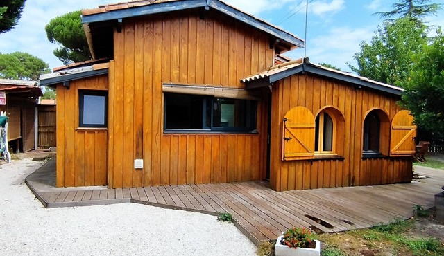 Small house in a quiet area close to the beach