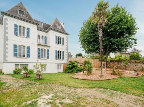 Villa Blanc Castel by Interhome