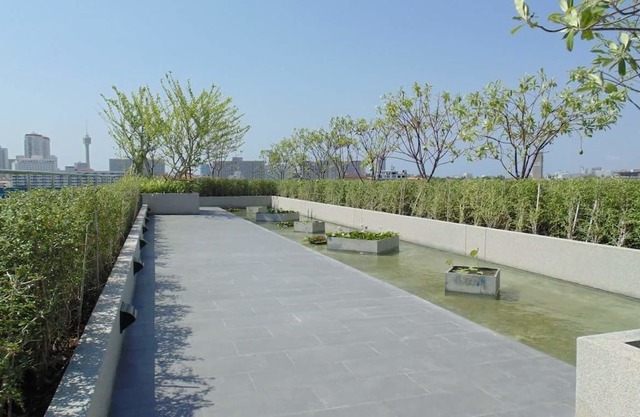 Acqua Condominium