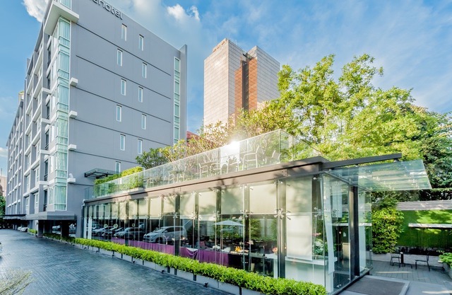 Arize Hotel Sukhumvit (SHA Plus+)