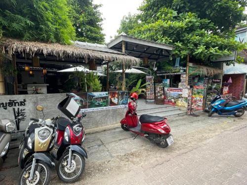 Jaidee Bamboo Huts 
