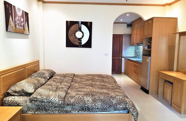 Large 1st floor studio condo at Baan Suan Lalana