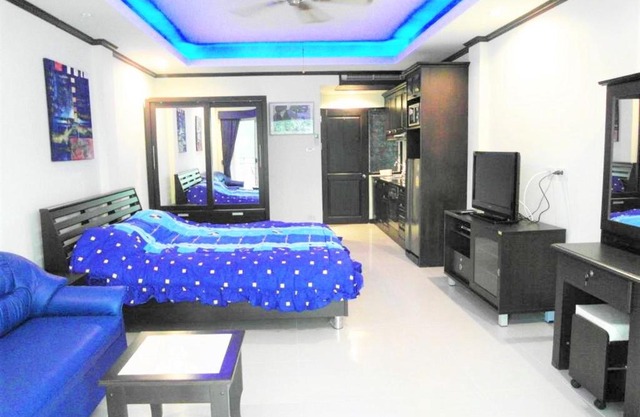 Large studio Baan Suan Lalana