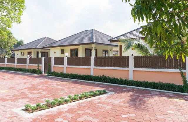Lucky Villa Residence