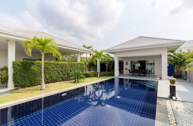 Pool Villa 3 Bedrooms (L67) in Hua Hin