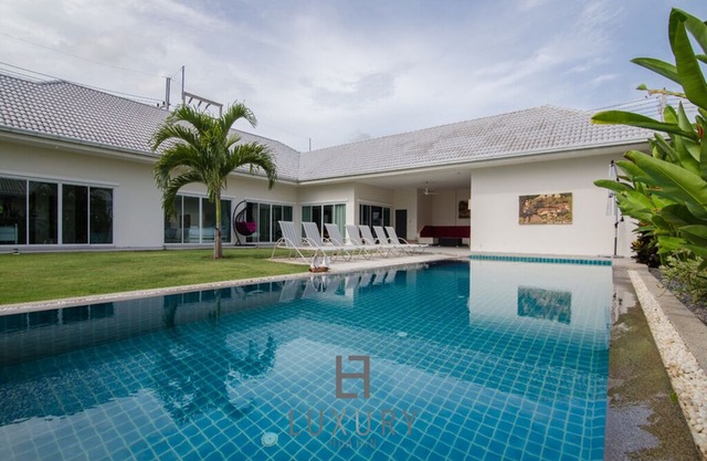 Private 4 Bed Pool Villa L28 in Hua Hin