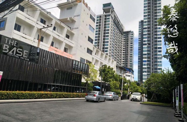 The Base Central Pattaya Thai