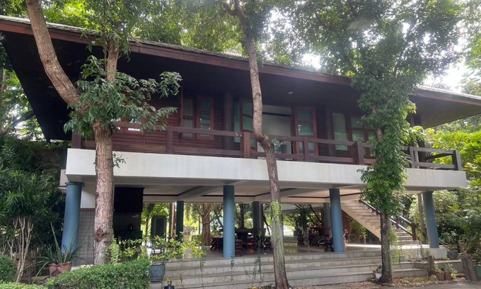 Kanchanaburi Hotel | 100 m² Hotel ∙ 2 bedrooms ∙ 5 guests