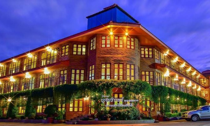 Nong Khai Hotel | 100 m² Hotel ∙ 6 guests