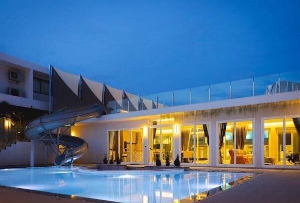 Nong Prue Villa | 1200 m² Villa ∙ 6 bedrooms ∙ 14 guests