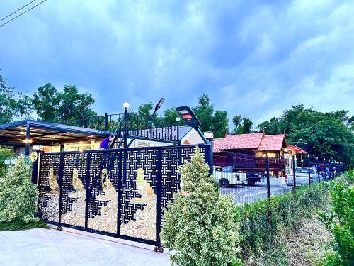 Nong Sua House | 150 m² House ∙ 2 bedrooms ∙ 10 guests