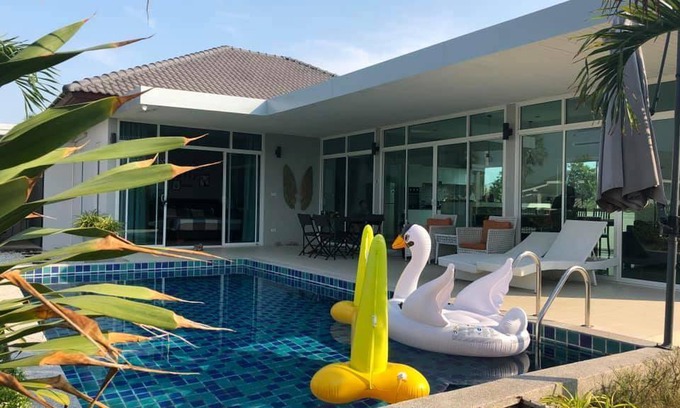 Cha-am Villa | 150 m² Villa ∙ 4 bedrooms ∙ 16 guests
