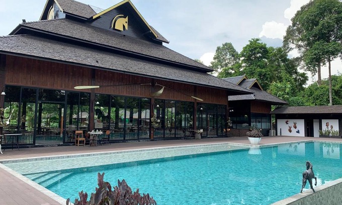 Nakhon Nayok Resort | 155 m² Resort ∙ 2 bedrooms ∙ 6 guests