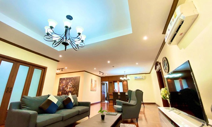 Khlong Tan Apartment | 186 m² Apartment ∙ 3 bedrooms ∙ 8 guests