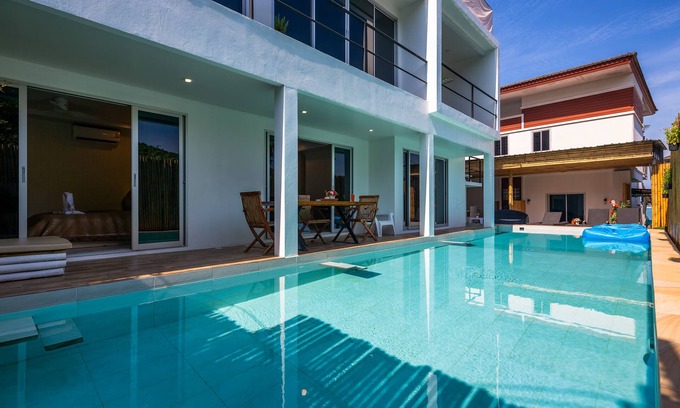 Wichit Apartment | 2 Bedroom Private Pool Apartment on Secluded Beach