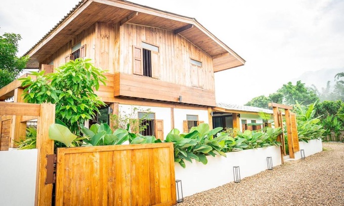 Chiang Dao Hotel | 200 m² Hotel ∙ 3 bedrooms ∙ 6 guests