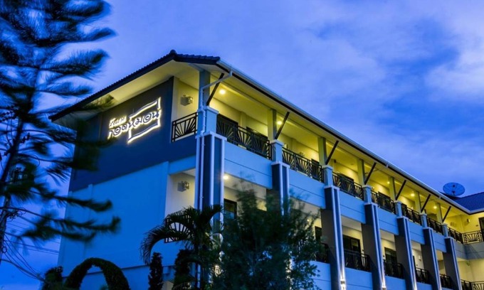 Nakhon Pathom Hotel | 24 m² Hotel ∙ 2 guests