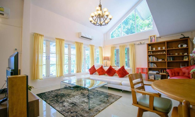Chakphong Villa | 250 m² Villa ∙ 4 bedrooms ∙ 10 guests