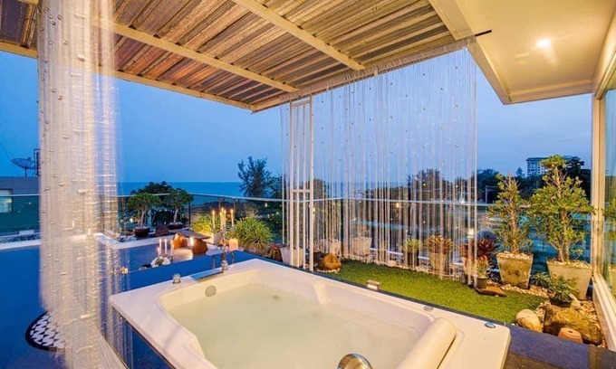 Hua Hin Villa | 250 m² Villa ∙ 5 bedrooms ∙ 25 guests