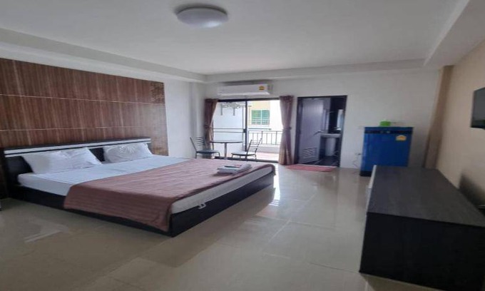 Ang Thong Hotel | 26 m² Hotel ∙ 3 guests