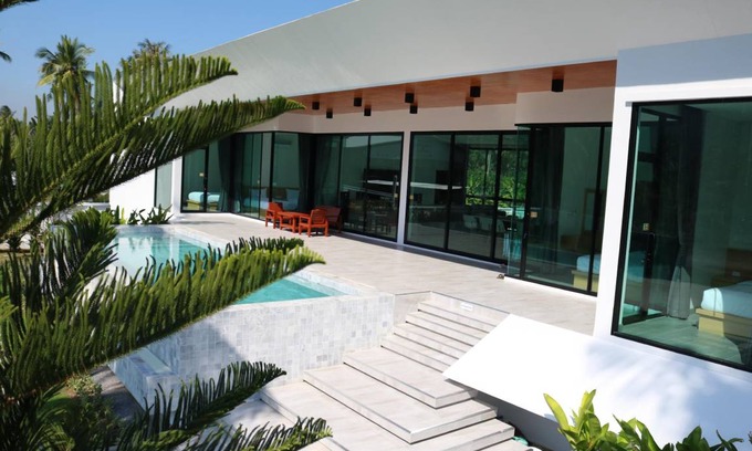 Sam Roi Yot Villa | 295 m² Villa ∙ 5 bedrooms ∙ 12 guests