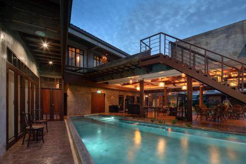 Bangkok Yai Hotel | 32 m² Hotel ∙ 3 guests