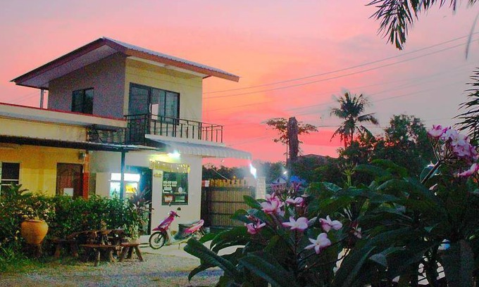 North Pattaya Resort | 32 m² Resort ∙ 127 guests