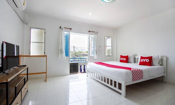 Nong Kae Hotel | 33 m² Hotel ∙ 10 guests