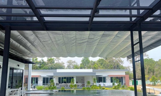 Ubon Ratchathani Hotel | 35 m² Hotel ∙ 2 guests