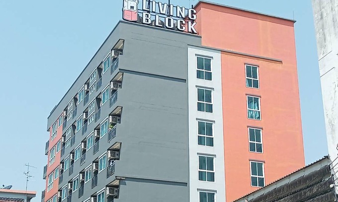 Wat Tha Phra Hotel | 35 m² Hotel ∙ 8 guests