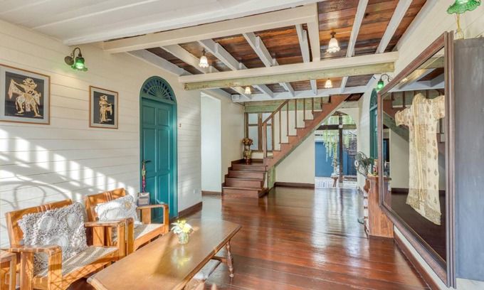 Khao San Bed & Breakfast | 350 m² Bed and breakfast ∙ 6 bedrooms ∙ 13 guests