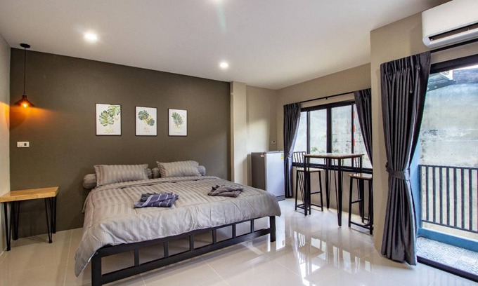 Ratchaburi Hotel | 36 m² Hotel ∙ 2 guests