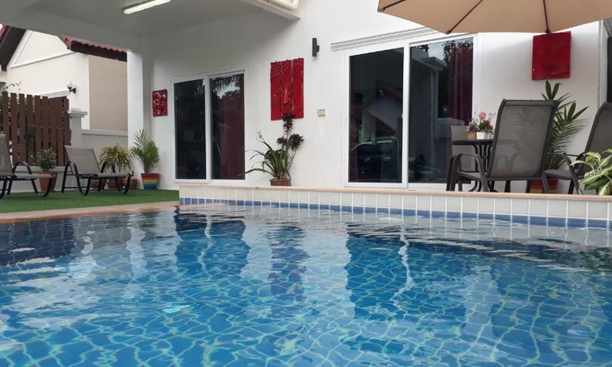 Bophut House | 4 Bedroom Private Pool Villa in Fisherman's Village