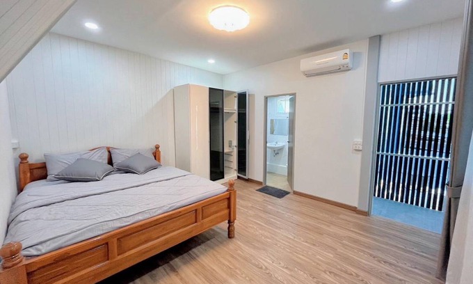 Bangkok Noi Apartment | 40 m² Apartment ∙ 1 bedroom ∙ 4 guests