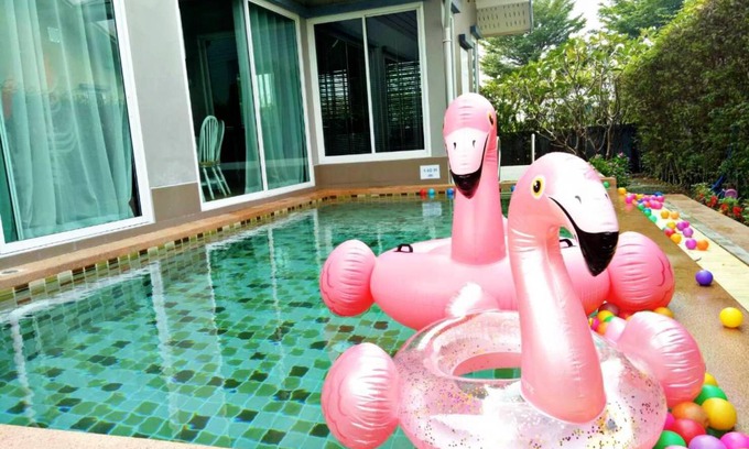 Hua Hin Villa | 424 m² Villa ∙ 3 bedrooms ∙ 15 guests