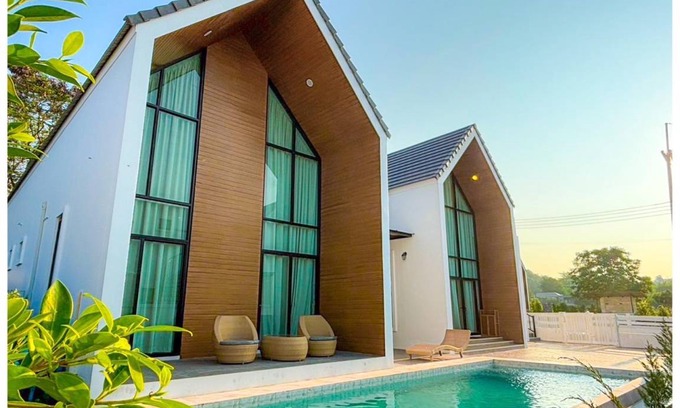 Pong Ta Long House | 450 m² House ∙ 5 bedrooms ∙ 12 guests